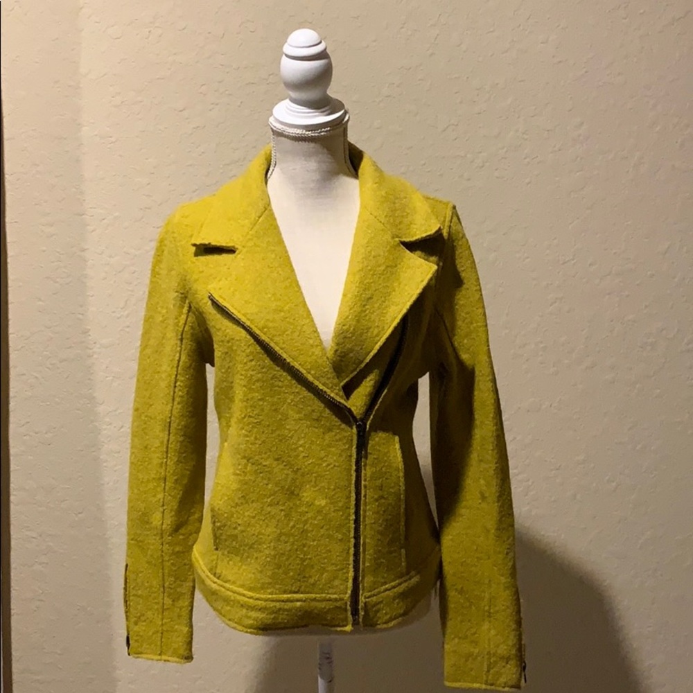 Women Tahari Jacket